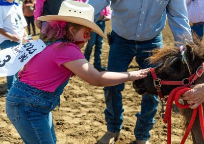 SK Rodeo Friendly pet on the nose karen - special kids photos